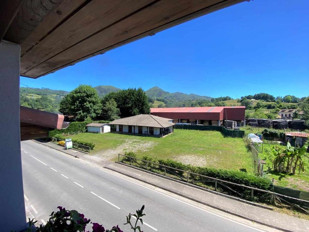 Casa Maribel Onís Kültér fotó
